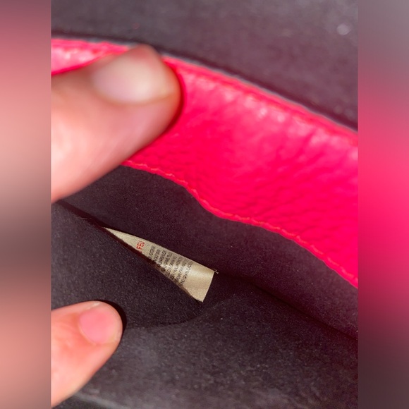 Burberry calfskin smooth grain small Burleigh crossbody bag in neon pink - Picture 12 of 16